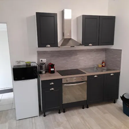 Le Wanda Jaune Apartment *